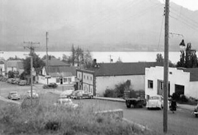 Russell Avenue Stevenson